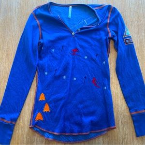 Alp-n-Rock women’s long sleeve top. Size XS.